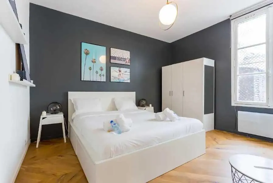 Cosy -2p- Place De Clichy-gare Saint Lazarre Daire *